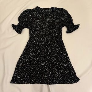 Forever 21 Black Puff Sleeve floral dress S